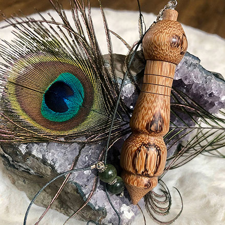 Pendule en bois de serpent (bois exotique)(pendule 3)